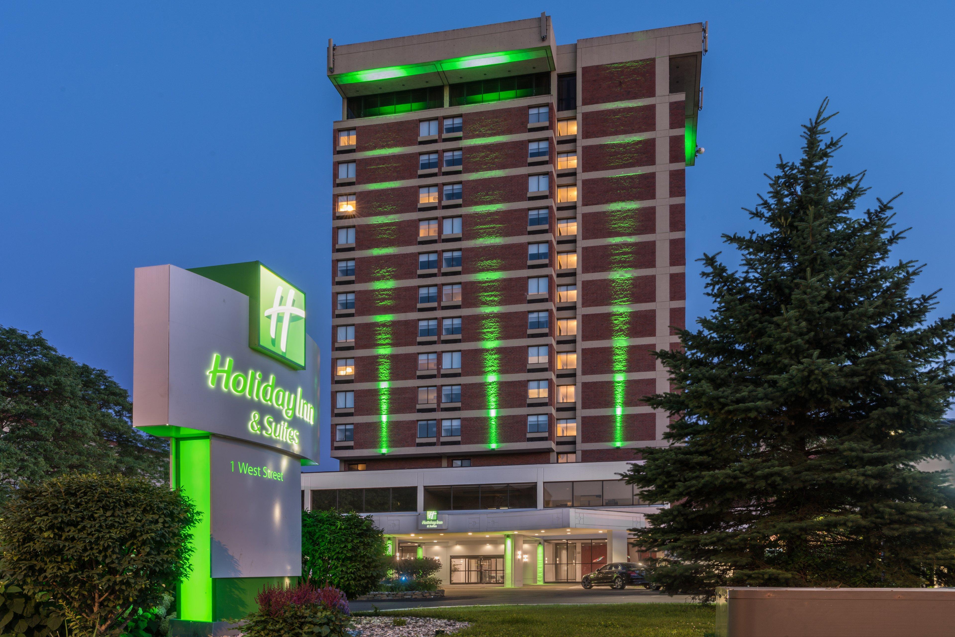 Holiday Inn & Suites Pittsfield-Berkshires Exterior foto